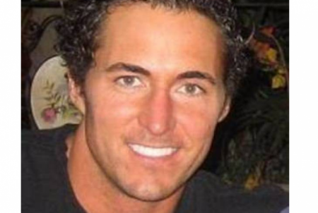 لا يصدّق| فقد نصف وجهه بسبب مرض نادر... شاهد كيف أصبح