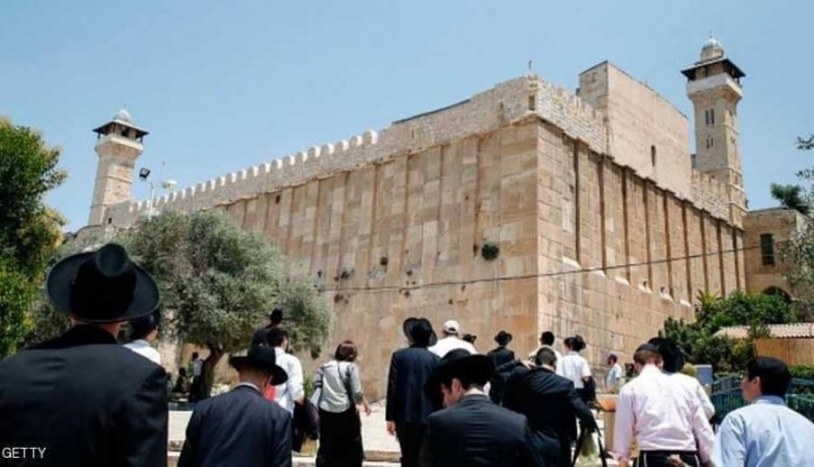 مستوطنون يشرعون بحفريات في الحرم الابراهيمي