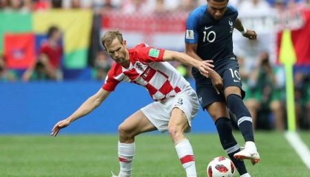 فرنسا تتوج بلقب كأس العالم للمرة الثانية