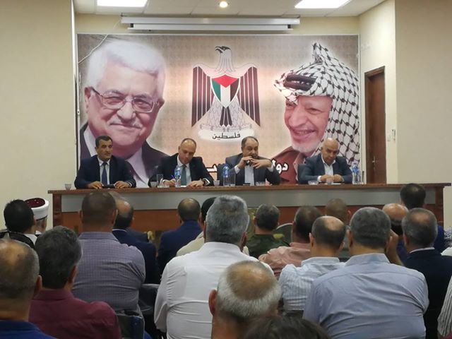  خلال ندوة سياسية عقدها التوجيه السياسي بالتعاون مع محافظة جنين بحضور مجلسي التنفيذي و الاستشاري و الاجهزة الامنية و الفعاليات الشعبية المحافظ رمضان يدعو الى حراك جماهيري الى الخان الاحمر يوم السبت المقبل