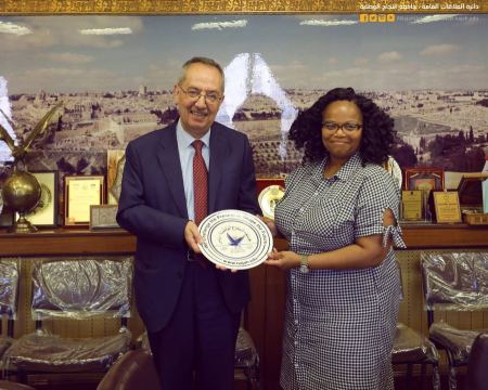 وفد أكاديمي من مركز الأبحاث الفلسطيني الأمريكي (PARC) يزور الجامعة للمرة الثانية على التوالى لبحث آفاق التعاون المشترك