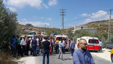 وفاة مواطنة وإصابة 3 آخرين في حادث سير غرب نابلس