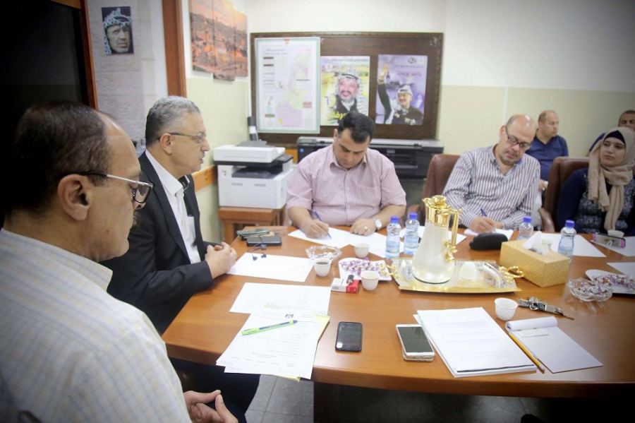  المحافظ أبو بكر يترأس اجتماع اللجنة التحضيرية لحفل إطلاق نتائج التعداد العام للسكان والمساكن والمنشآت لمحافظة طولكرم