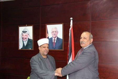 وزير الاوقاف والشيوخي يبحثان تطوير التعاون وتفعيل دور الوعاظ في ترشيد الاستهلاك ومحاربة الغش