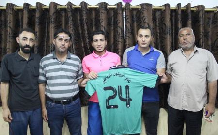  نادي الزيتون يضم اللاعب منذر الدهشان