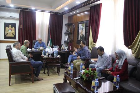  مؤسسة GVC الايطالية تطلع المحافظ الرجوب على نشاطاتها للنهوض بواقع عدة تجمعات في المحافظة