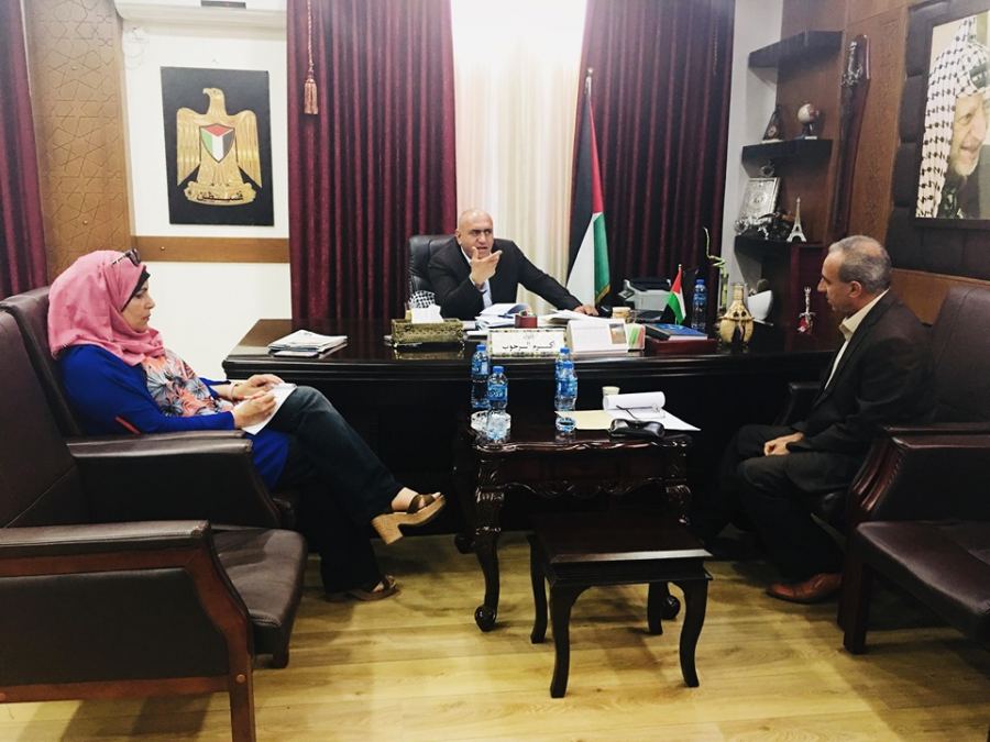 الرجوب يطلع على الخطة التنموية لتحسين البنية التحتية الزراعية في جنين