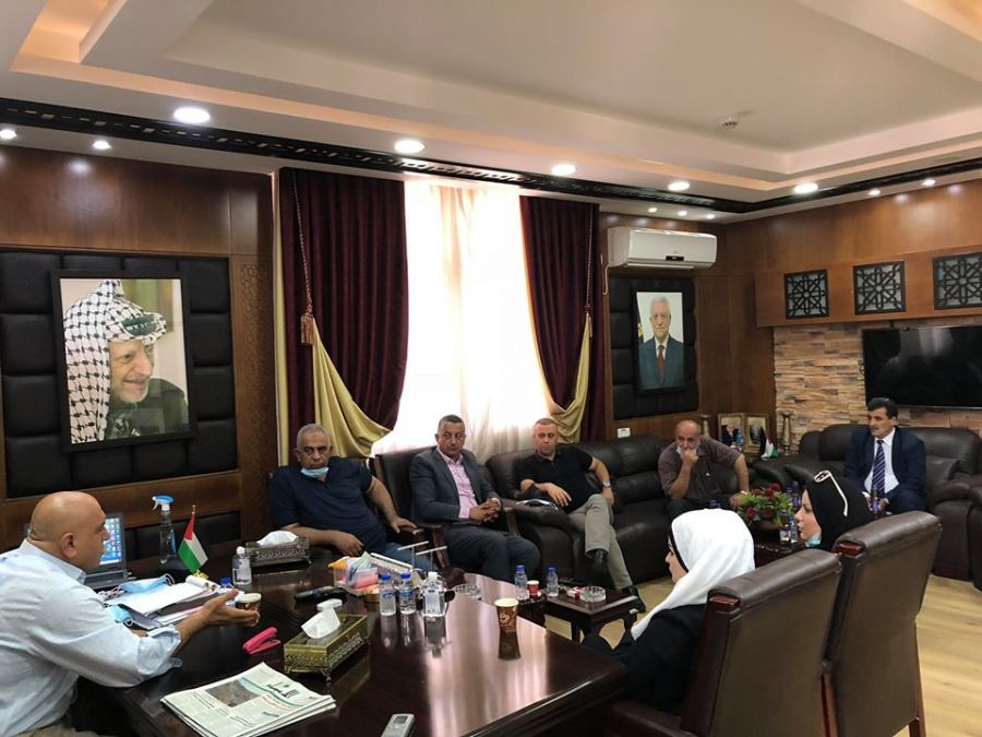 نقابة أصحاب صالونات الحلاقة تطالب الرجوب السماح لها بالعمل ضمن إجراءات الوقاية