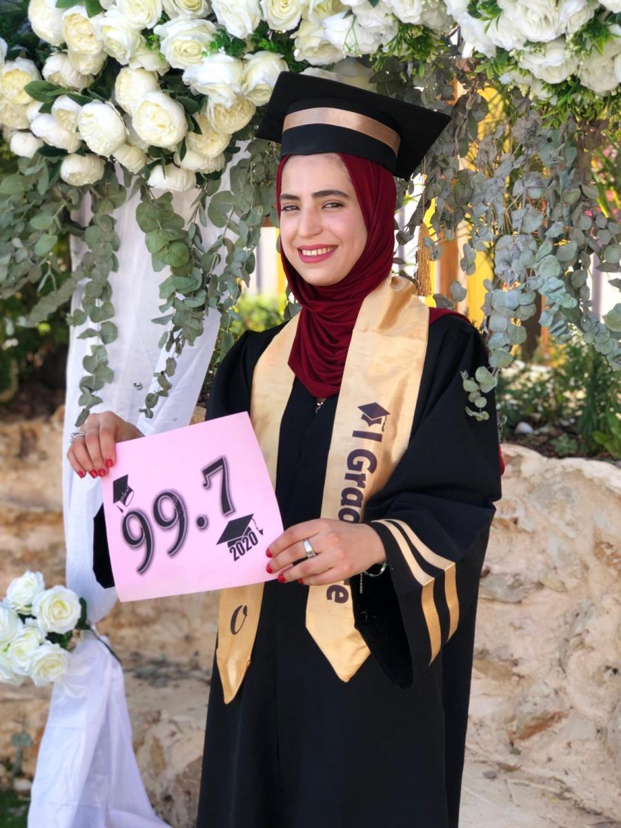 الأولى على الوطن تختار دراسة الطب البشري في جامعة القدس