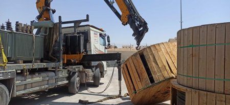 سلطة الطاقة والموارد الطبيعية تنجح في إعادة خدمة الكهرباء مجددا لمخيم جنين