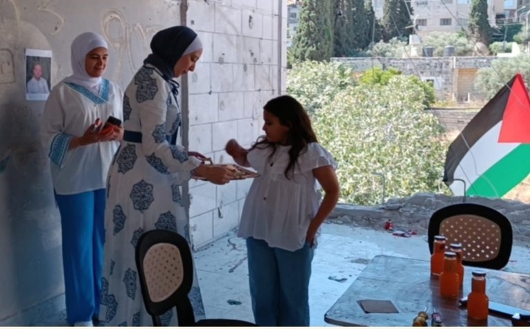 تفوق بين الأنقاض