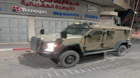 الاحتلال يستولي على جرار ومركبة نفايات تابعين لبلدية إذنا غرب الخليل