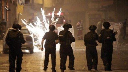 الاحتلال يصيب شابا بجروح خطيرة ويعتقله في العيسوية
