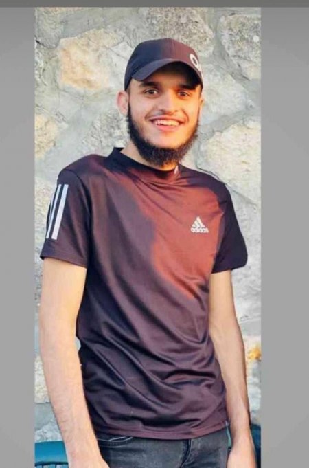 الاحتلال يعتقل شابا من مخيم جنين على معبر الكرامة