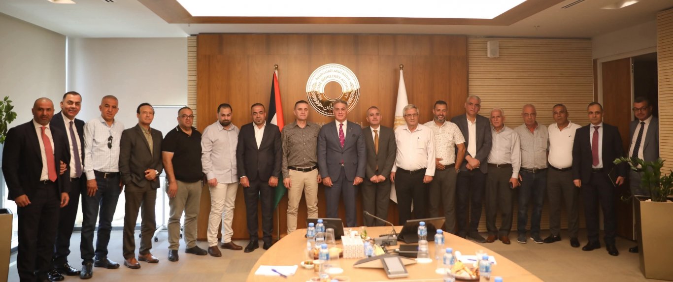 سلطة النقد تصدر تعليمات للمصارف برفع نسبة الإيداعات الإلكترونية لمحطات الوقود إلى 50%....