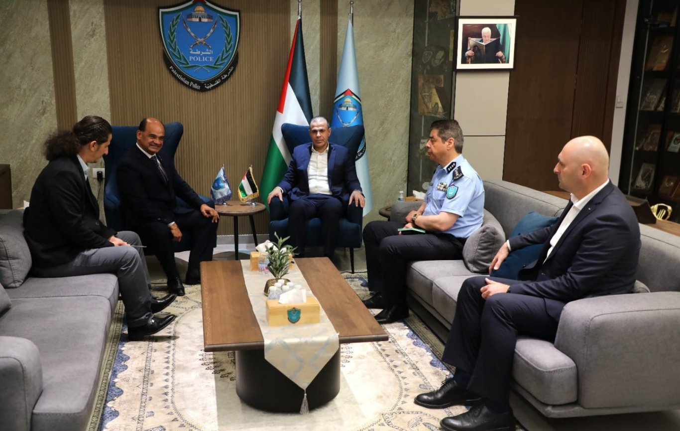 اللواء علام السقا يلتقي سفير جمهورية نيكاراغوا لدى دولة فلسطين