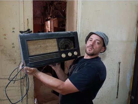 ثلاثيني.. وارث "الشرق الأدنى"