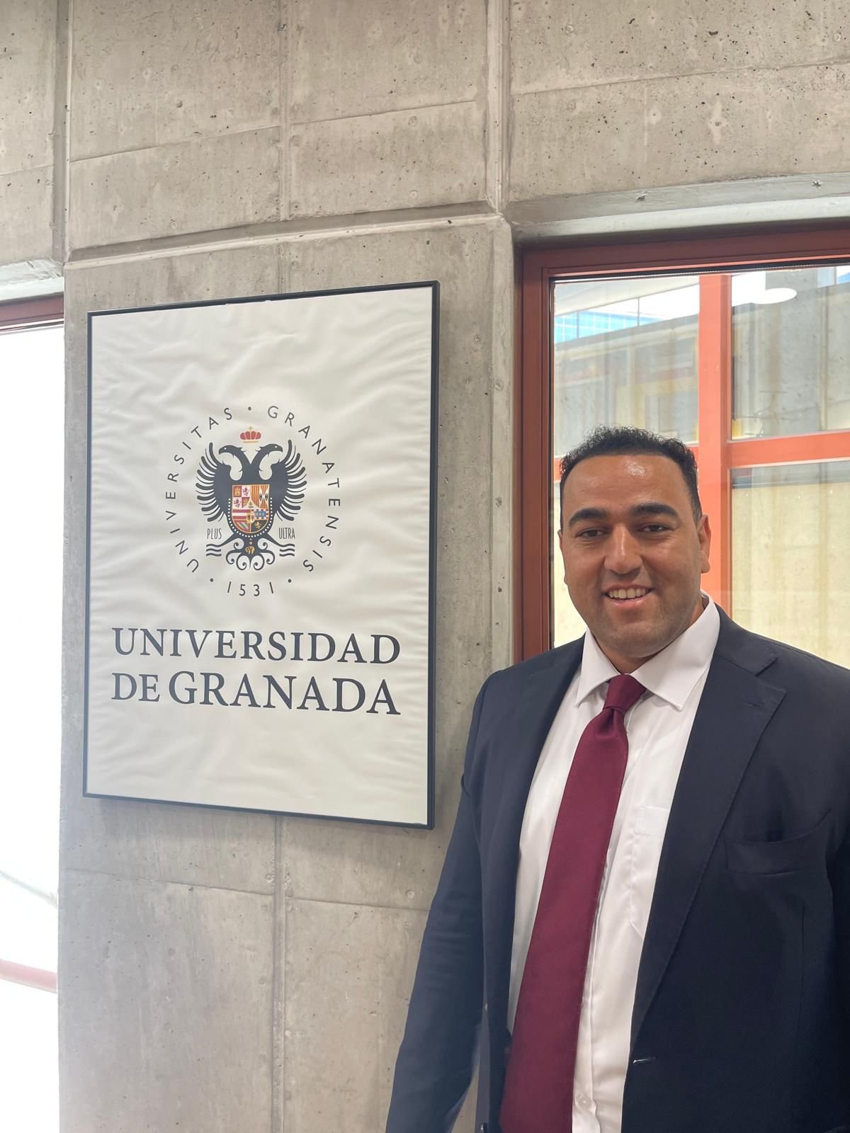 الباحث محمد جاموس يناقش أطروحته للدكتوراة في إسبانيا باستخدام الذكاء الاصطناعي لتعزيز أمن الشبكات