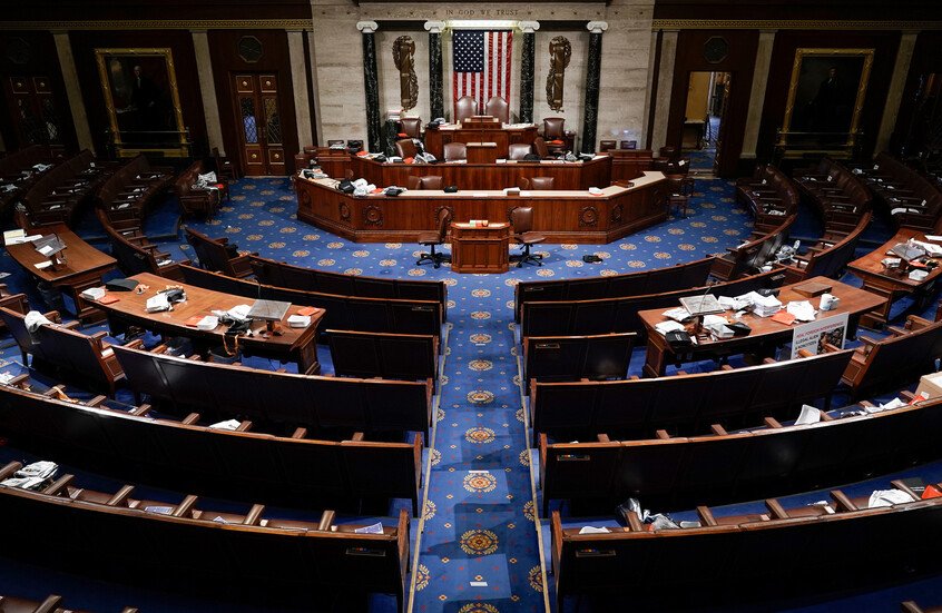 أعضاء بمجلس الشيوخ الأميركي يطالبون نتنياهو بتغيير مساره في الحرب على قطاع غزة فورا