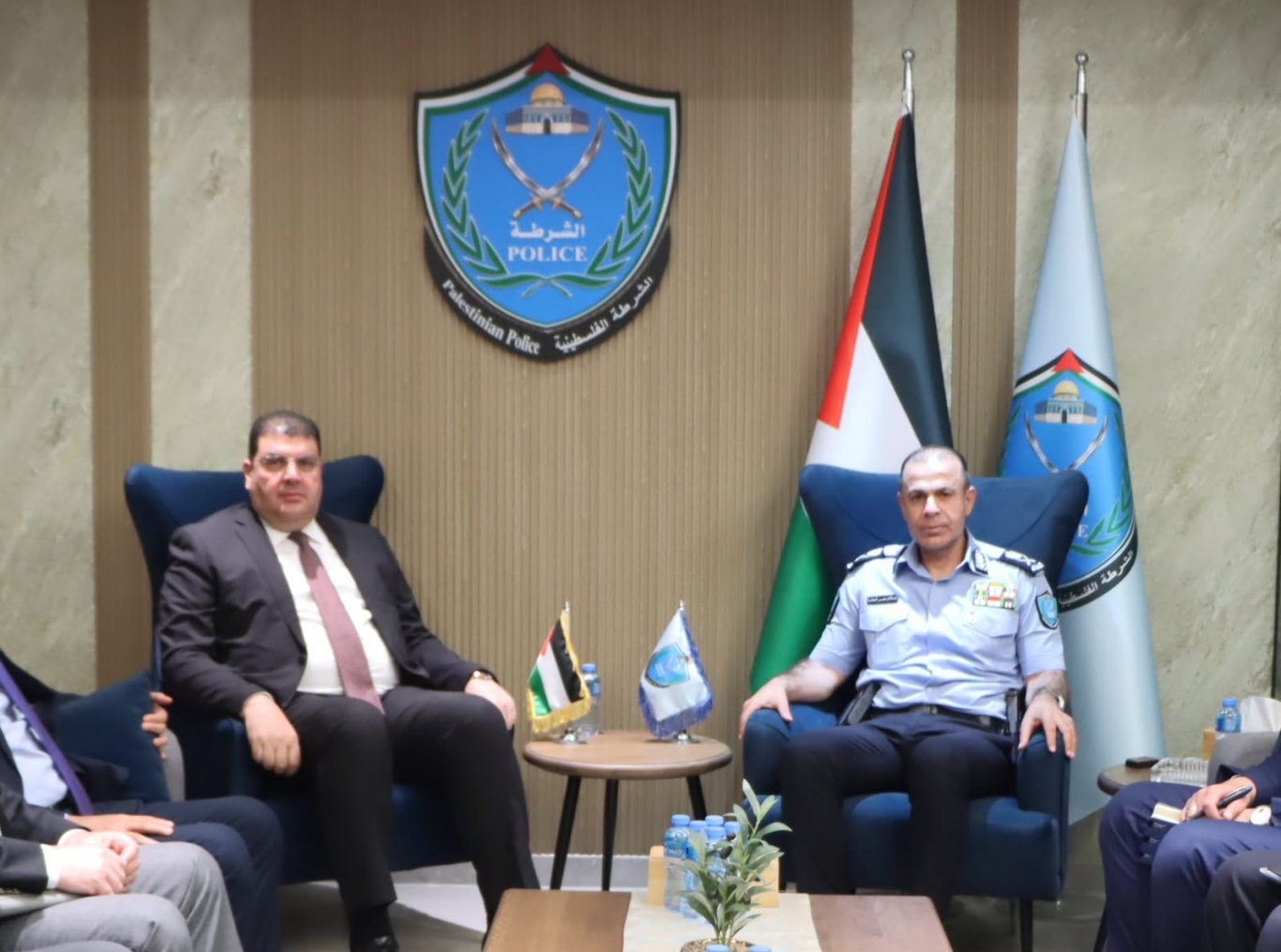 اللواء علام السقا ووزير النقل والمواصلات يبحثان تطوير منظومة العمل المروري وتعزيز التكامل الإلكتروني