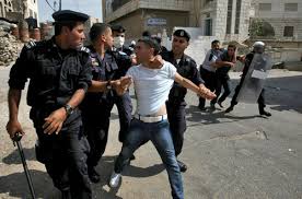 اعتقلتهم لاحتجاجهم على انقطاع التيار الكهربائي
