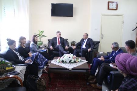 الوزير الشاعر: البوابة الموحدة للمساعدات الاجتماعية أداة لتعزيز المساعدات وتنسيقها وضمان الشفافية والعدالة 