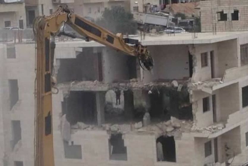 إعادة بناء منزل هدمه الاحتلال جنوب الأقصى