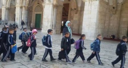 إسرائيل تفصل 12 معلماً فلسطينياً بحجة 'التحريض'