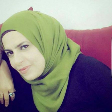 منال دراغمة شاعرة الوطن التراب والاحساس !