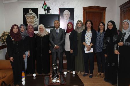 محافظة جنين تطلع على التشكيلة النسوية في مجلس قروي رمانة وبحث سبل النهوض ودعم احتياجات المرأة