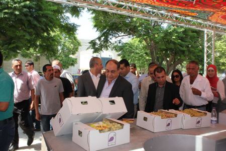 الاحتفال في جنين بأيام العنب الفلسطيني