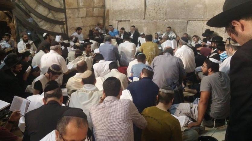 اقتحامات واسعة.. الاقصى تحت حصار المستوطنين
