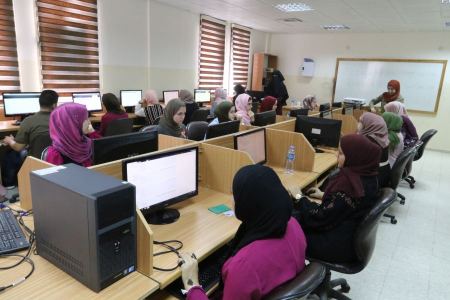  جامعة "خضوري" تنظم أولى جلسات امتحان المستوى لأكثر من 1000 من طلبتها