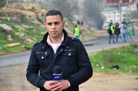 قوات الاحتلال تعتقل الزميل علي دار علي