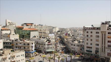 أجواء غائمة ولطيفة