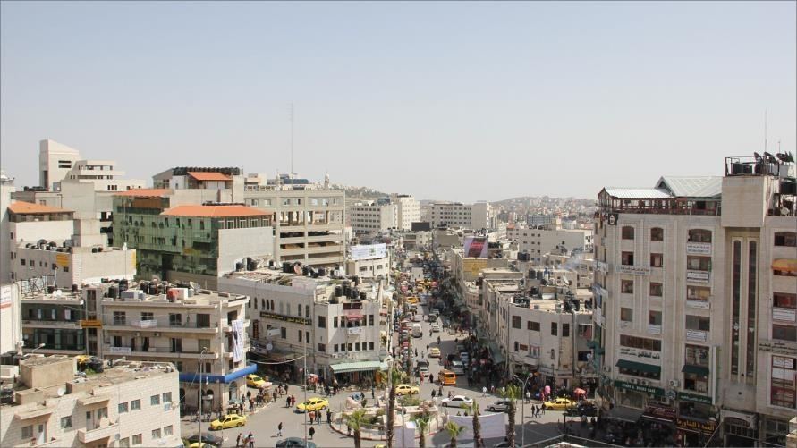 أجواء غائمة ولطيفة