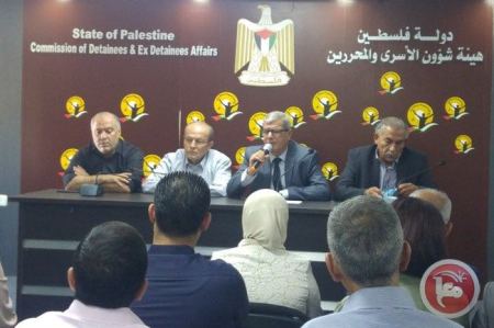  مناضل استلم من مناضل 