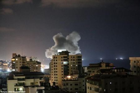 3 شهداء بينهم سيدة حامل وطفلتها في غارات عنيفة على غزة