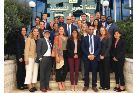 دائرة الدبلوماسية والسياسات العامة تنظم برنامج تعليمي لوفد أمريكي