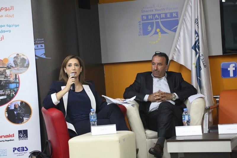 خلال جلسة نقاش بين عدد من المسؤولين، وشبان خريجين عاطلين عن العمل، التخصصات المهنية والتقنية والفنية..علاج للبطالة