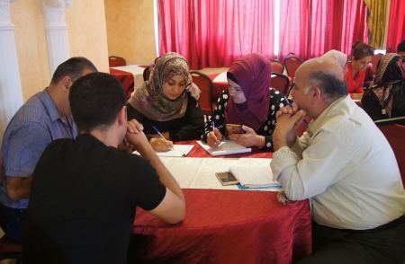 مركز "شمس" يختتم يوماً دراسياً لعدد من البلديات حول تعزيز نظام النزاهة ومكافحة الفساد في عمل الهيئات المحلية