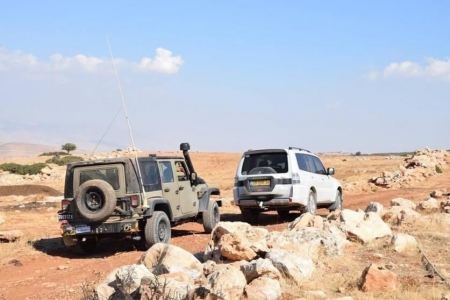 الاحتلال يطرد أربع عائلات شرق طوباس بحجة التدريبات