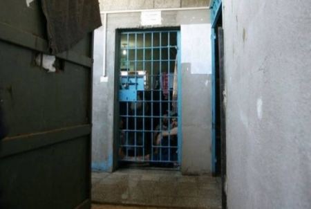  الاحتلال يواصل إهمال الحالة الصحية لأسيرين