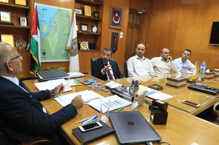  السراج يبحث قضايا المواطنين والتعاون المشترك مع مؤسسات عدة