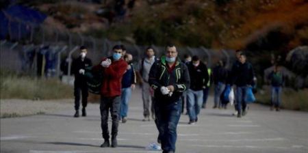 إسرائيل تستعد لإعادة العمال الفلسطينيين إلى عملهم