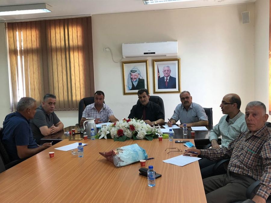 لجنة السير المحلية تناقش الخطة المرورية لحل إشكالية الأزمة المرورية أمام مستشفى الشهيد خليل سليمان الحكومي