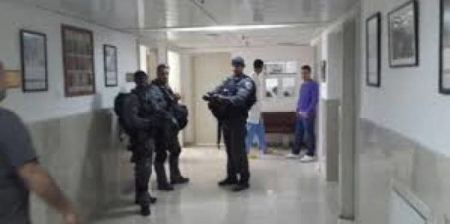  الاحتلال يقتحم مستشفى المقاصد في القدس ويلقي قنابل الغاز
