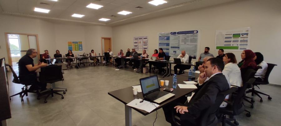 الجامعة العربية الامريكية ومؤسسة مدى الكرمل تنظمان ندوة حول تنمية القدرات البحثة