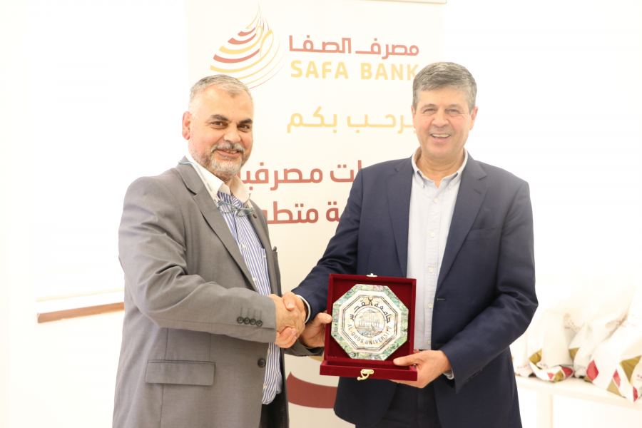 بهدف إعداد كفاءات شابة مصرف الصفا الإسلامي يعقد دورة تدريبية لطلبة جامعة القدس/أبو ديس 