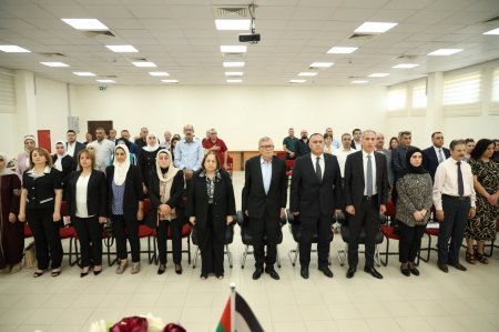 وزارة الصحة تفتتح قاعة الشهيد عبد الله أبو تين